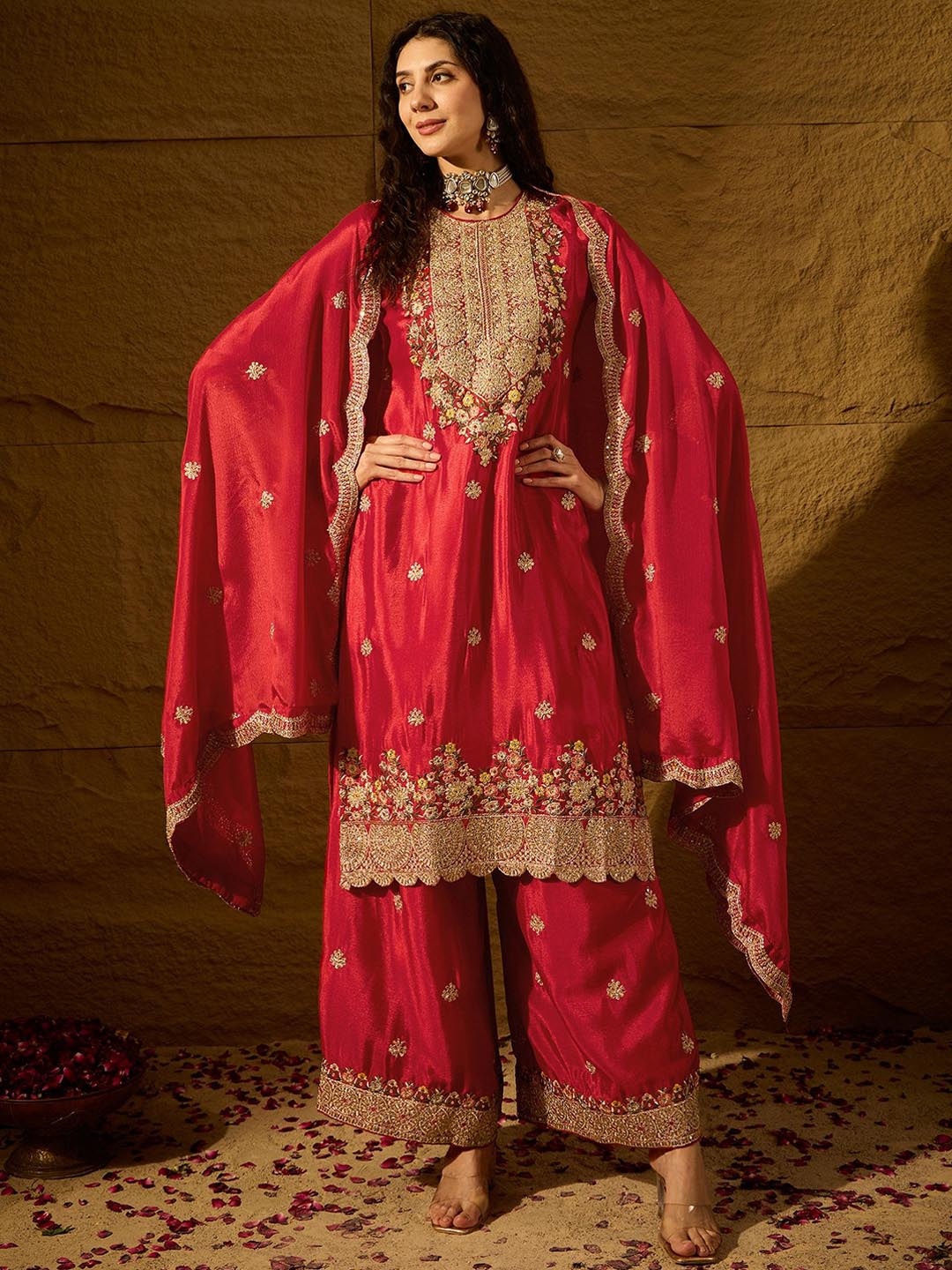

Miss Ethnik Women Ethnic Motifs Embroidered Regular Thread Work Kurta with Palazzos & With Dupatta, Red