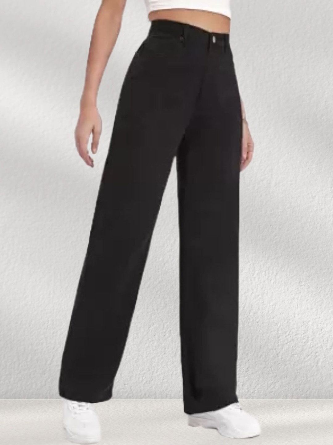 

LINARIA Women Classic Mid-Rise Relaxed Fit Jeans, Black