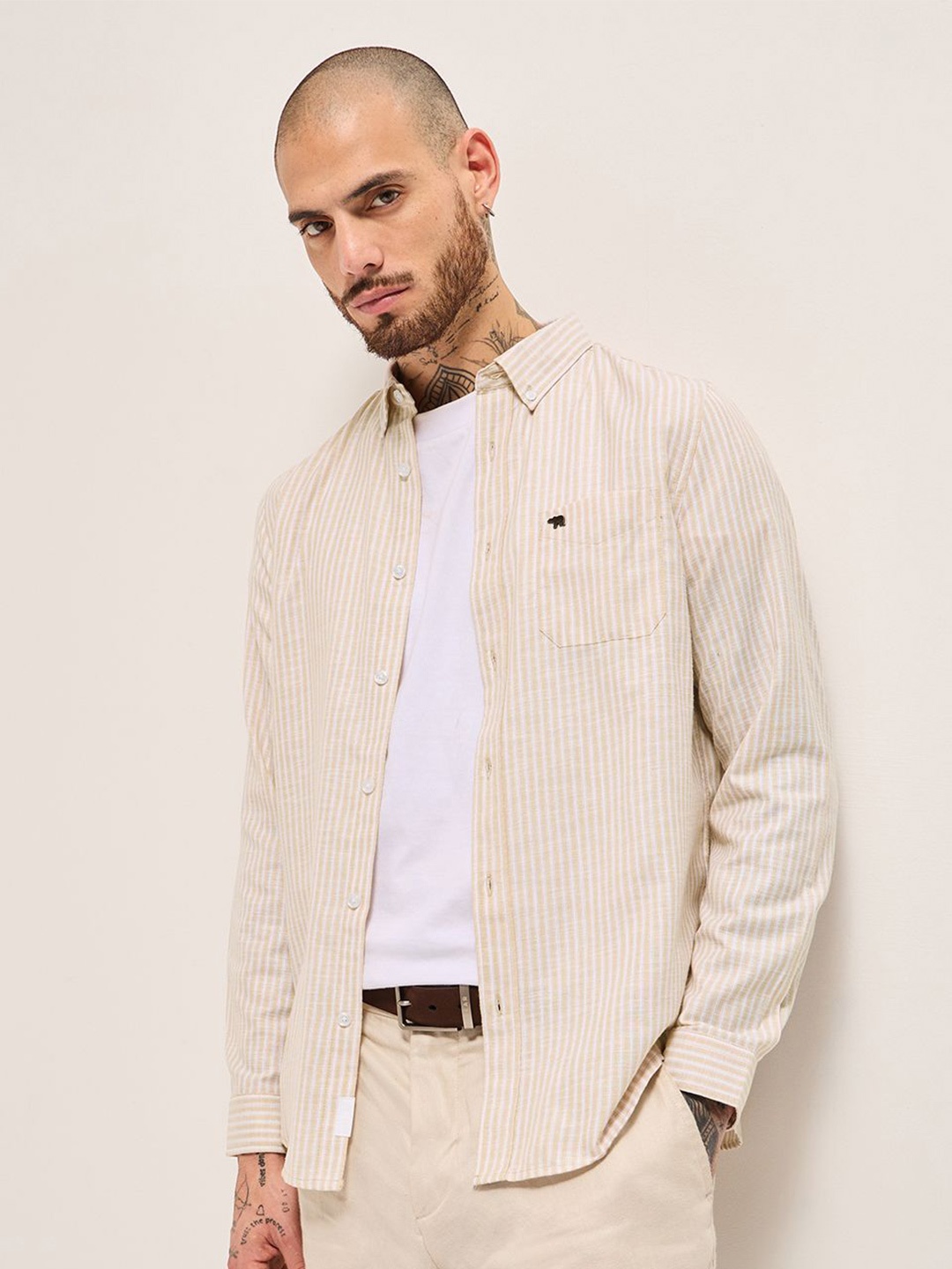 

THE BEAR HOUSE Men Slim Fit Opaque Striped Casual Shirt, Beige