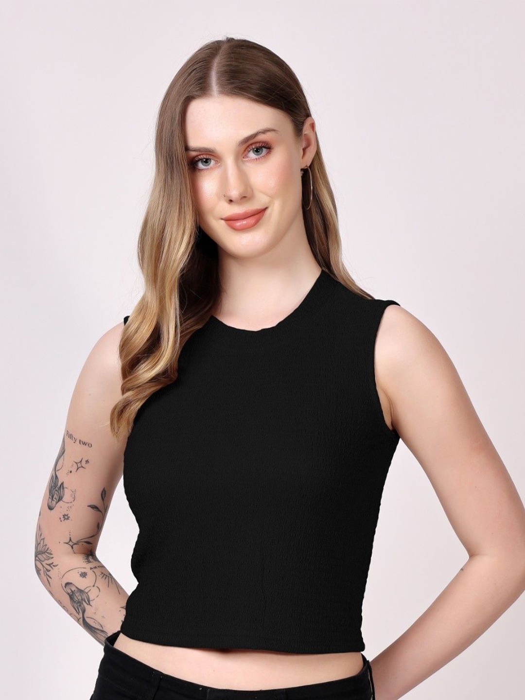 

TQH Solid Round Neck Crop Tank Top, Black