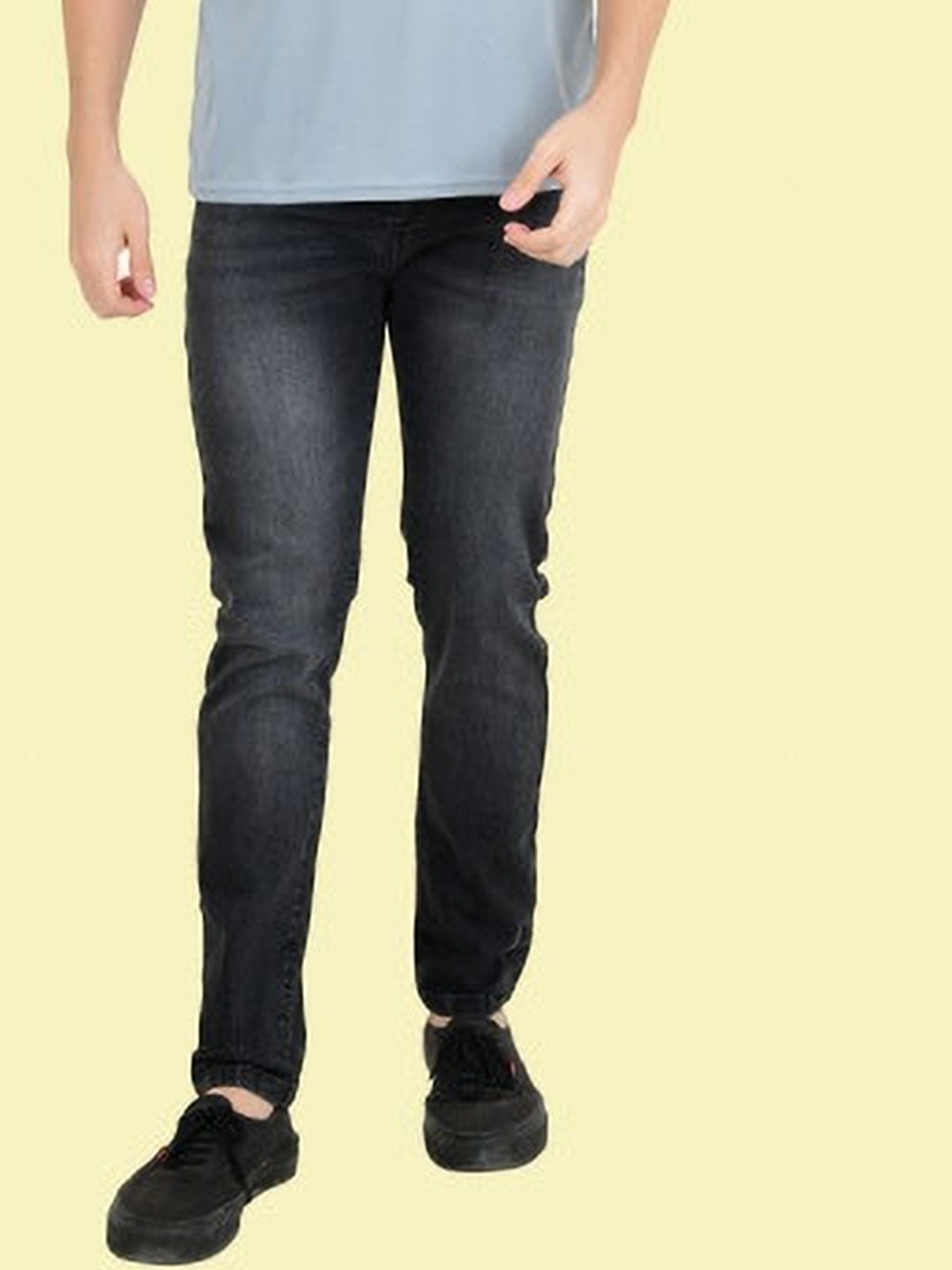 

LINARIA Men Classic Slim Fit Clean Look Light Fade Jeans, Grey