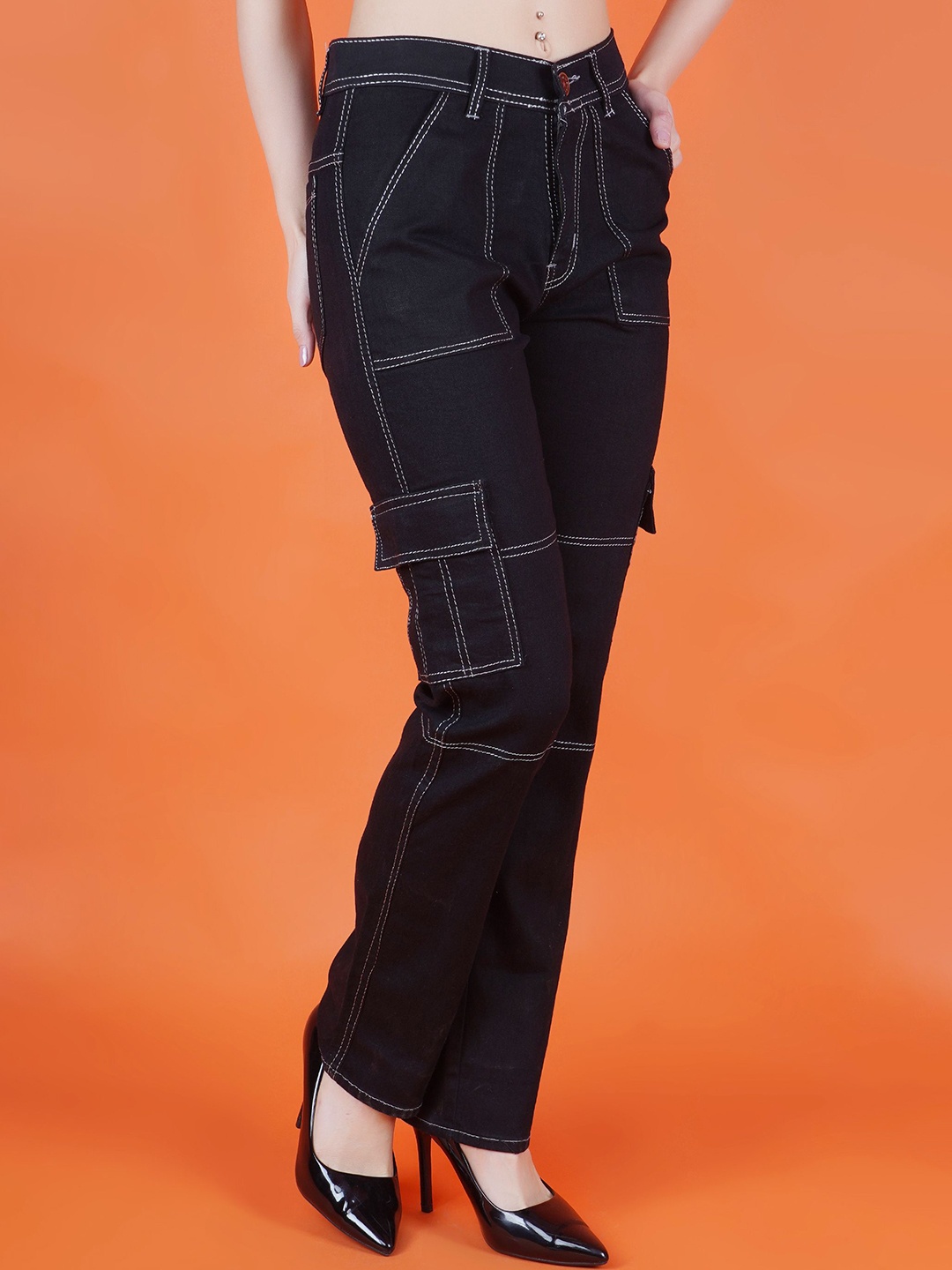

LINARIA Women Classic Mid-Rise Jeans, Black