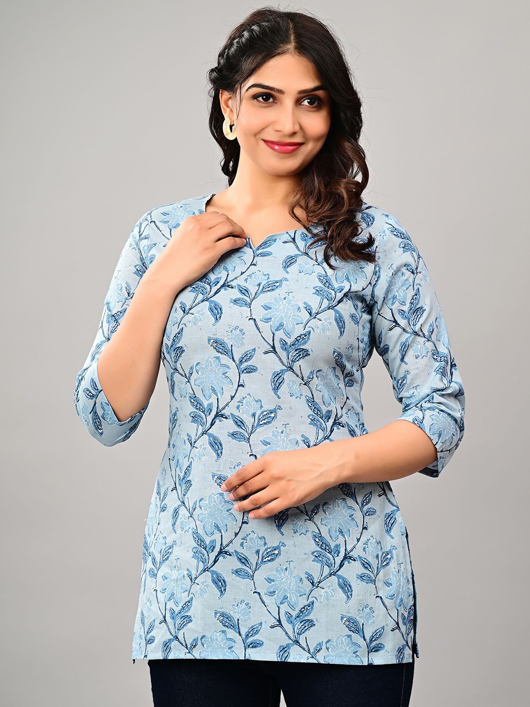 

ASHRU Women Ethnic Motifs Printed V-Neck Pure Cotton Kurti, Blue