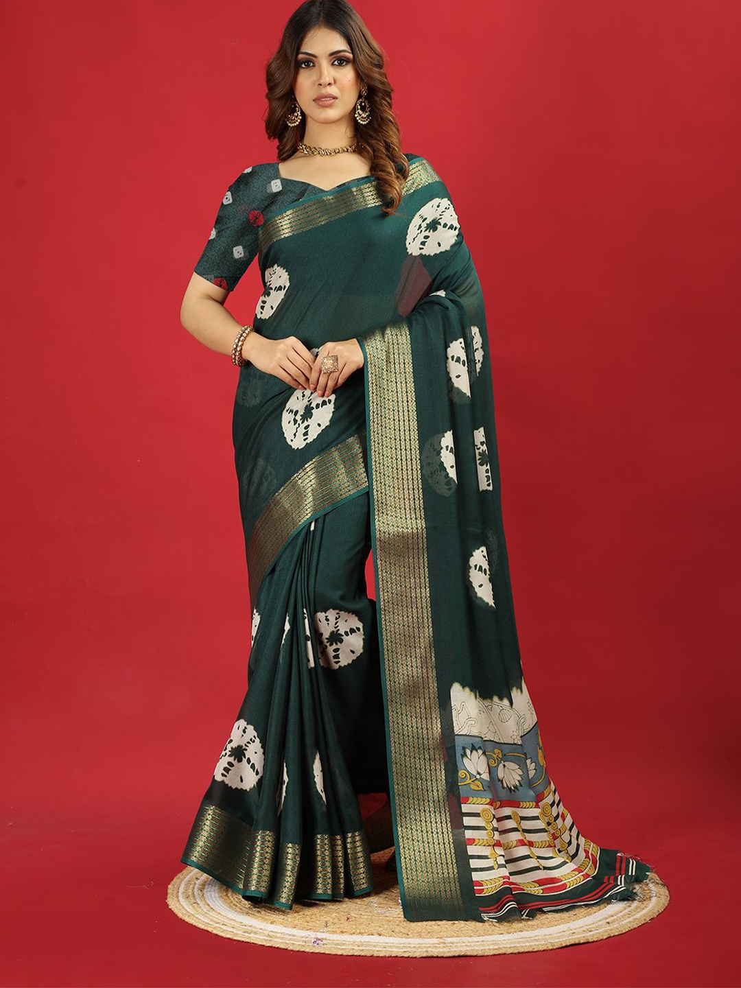 

VIRENDRA TEXTILES Tie and Woven Design Printed Saree, Green