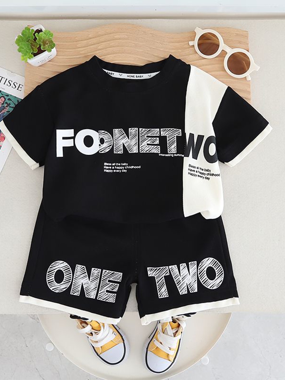 

StyleCast x Revolte Boys Printed T-shirt With Shorts, Black
