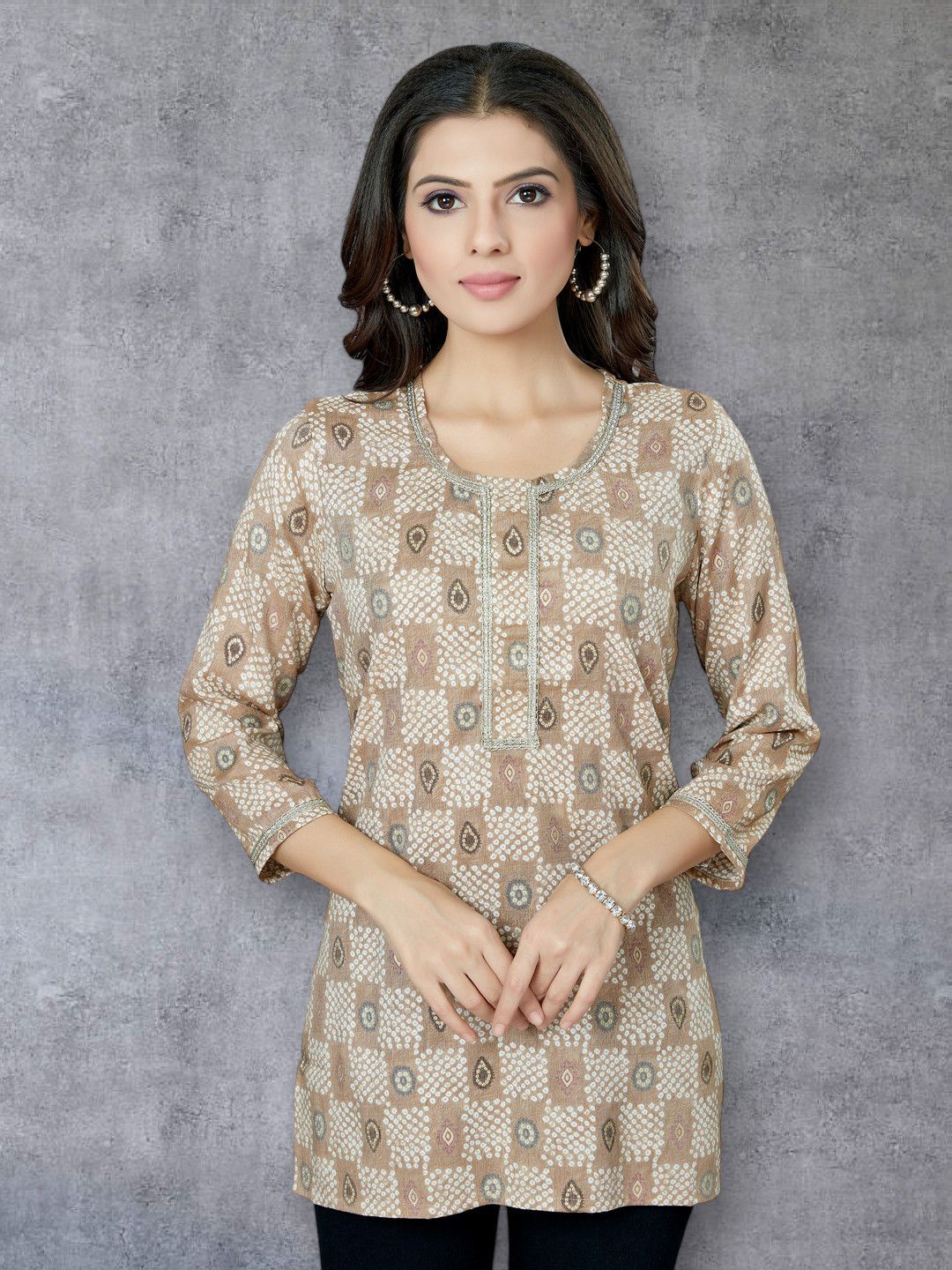 

Saree Swarg Women Bandhani Printed Kurti, Beige
