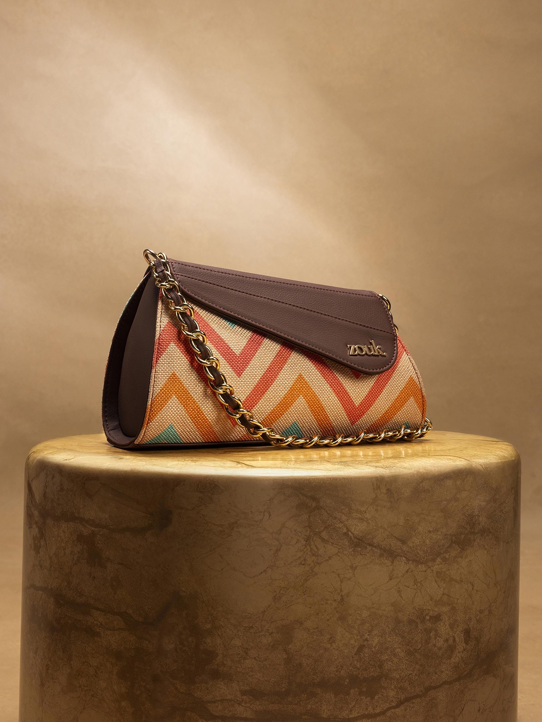 

ZOUK Printed Structured Sling Bag with Quilted, Multi