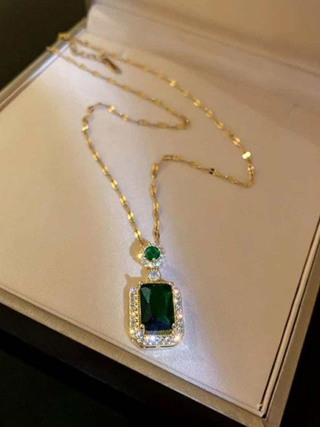 

AGARWALPRODUCT Rhoduim-Plated Artificial Stones Studded Square Shaped Pendants With Chains, Gold