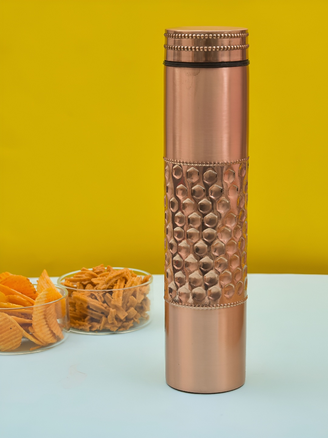 

OGGN Premium Slim Middle Hammered Copper Water Bottle - 950ml