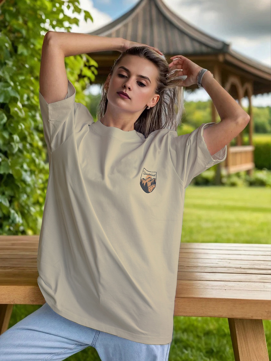 

Moda Rapido Women Applique T-shirt, Cream