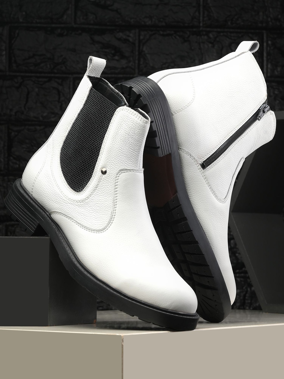 

DESIDERIO Men Leather Flatforms, White