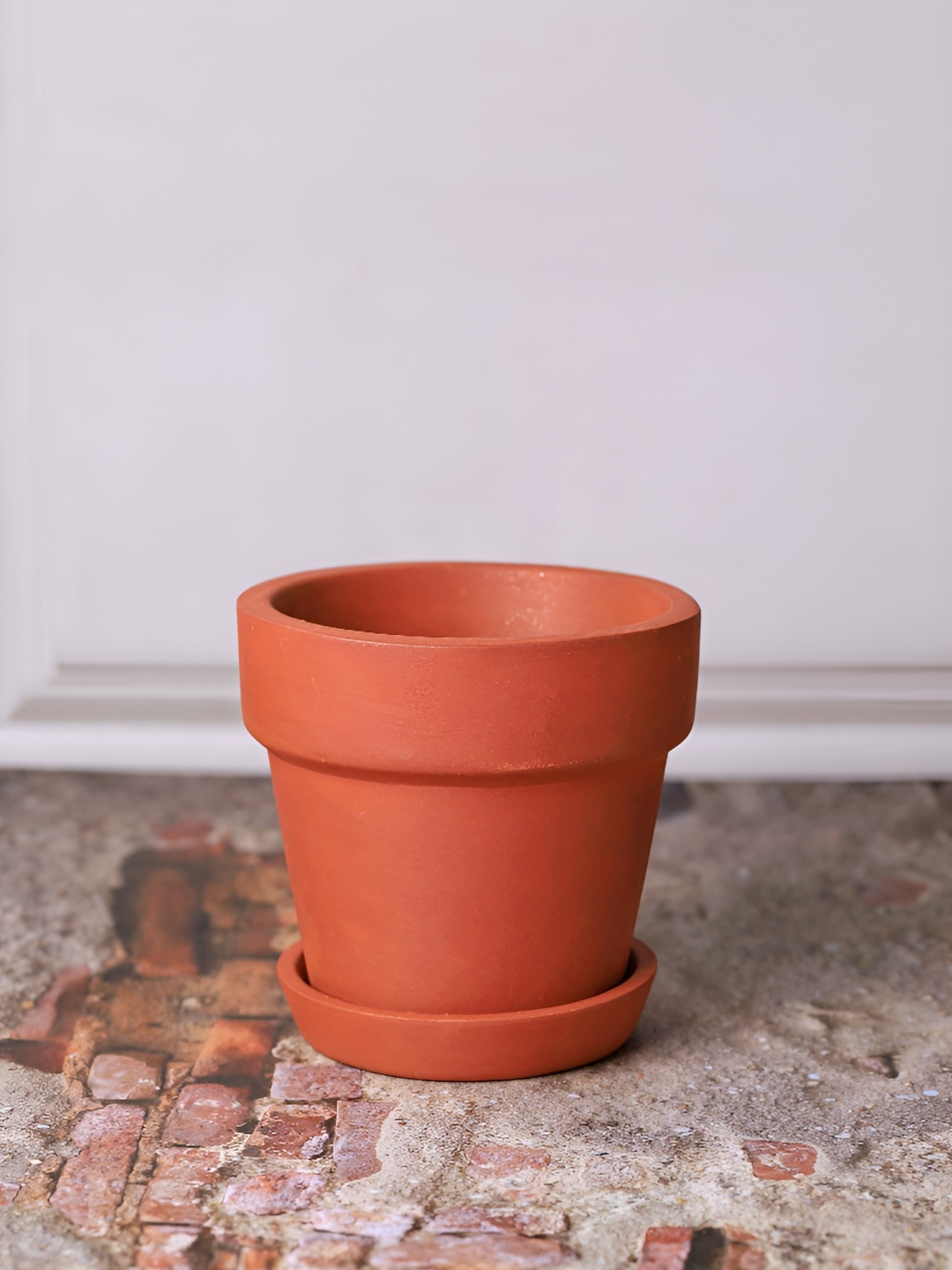 

The handicraftian 12 Pc Medium Gamala Planters, Brown