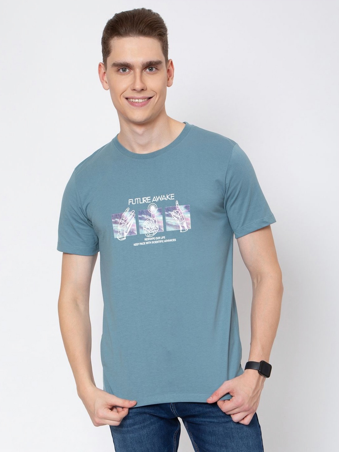 

Sparky Men Typography Printed V-Neck Applique T-shirt, Blue