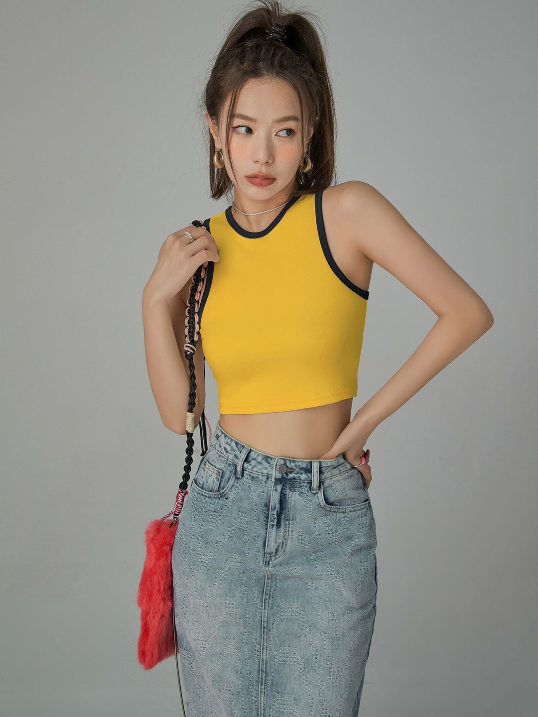 

Istyle Can Tank Crop Top, Mustard