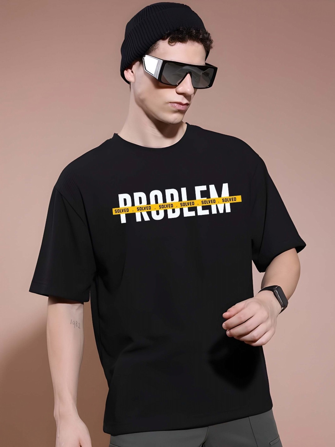 

THE BEETEL HOUSE Men Drop-Shoulder Sleeves T-shirt, Black