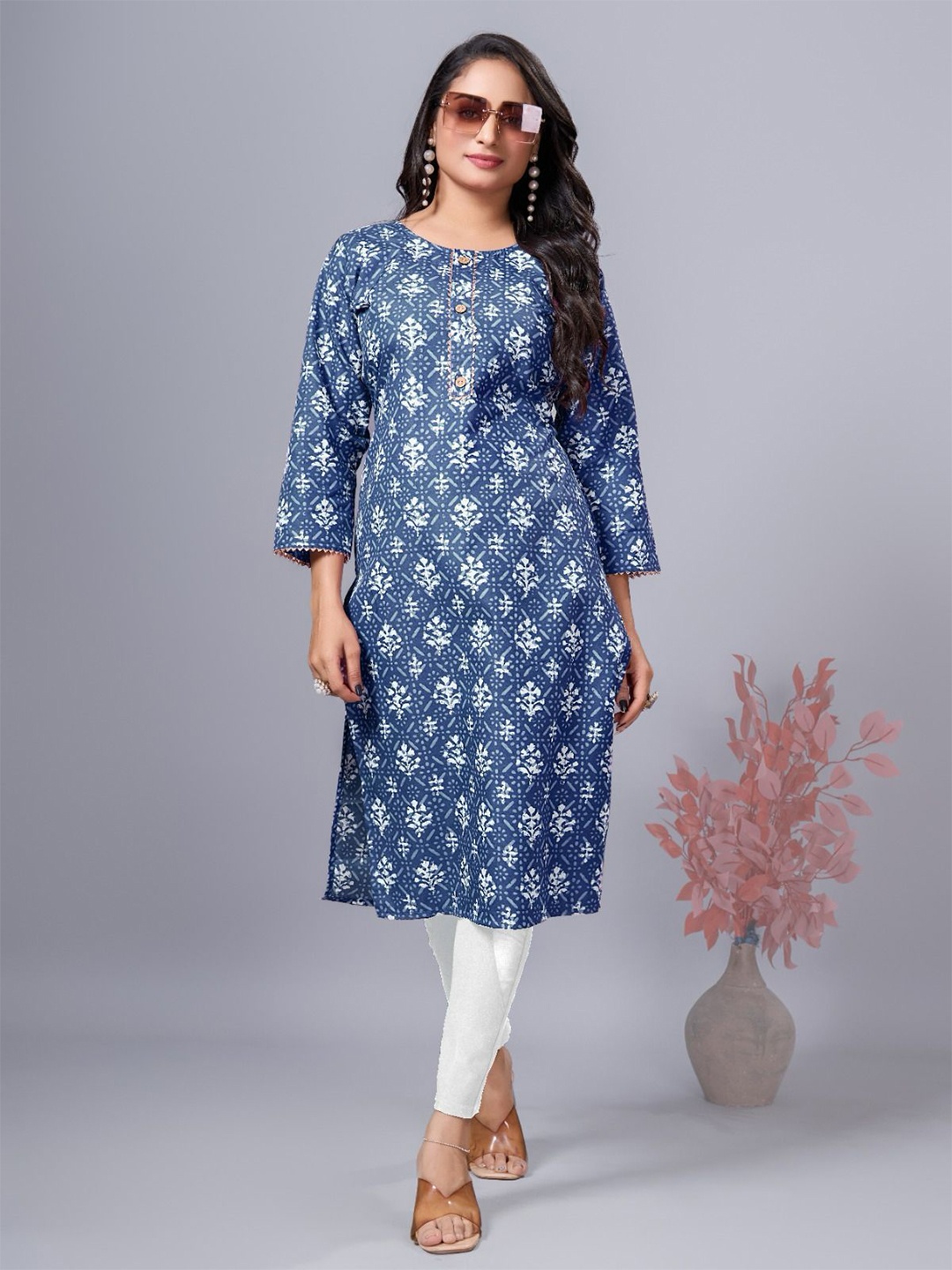 

SIMPLYETHNIC Ethnic Motifs Printed Round Neck Straight Kurta, Blue
