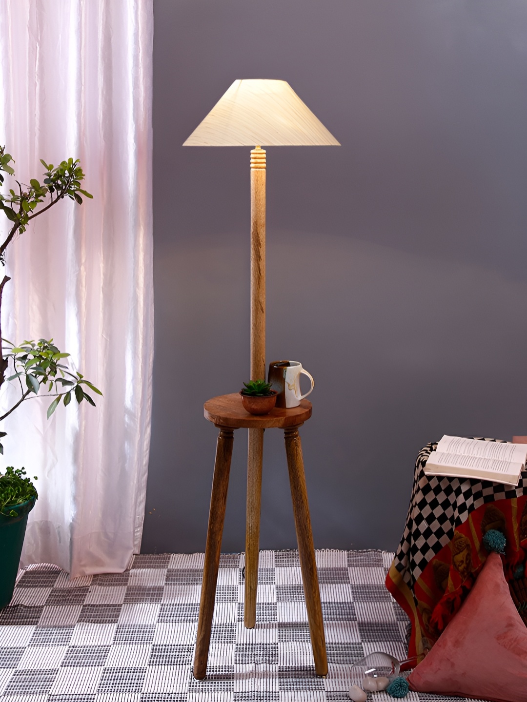 

Devansh Brown & White Textured Cotton Coolie Wooden Floor Lamp