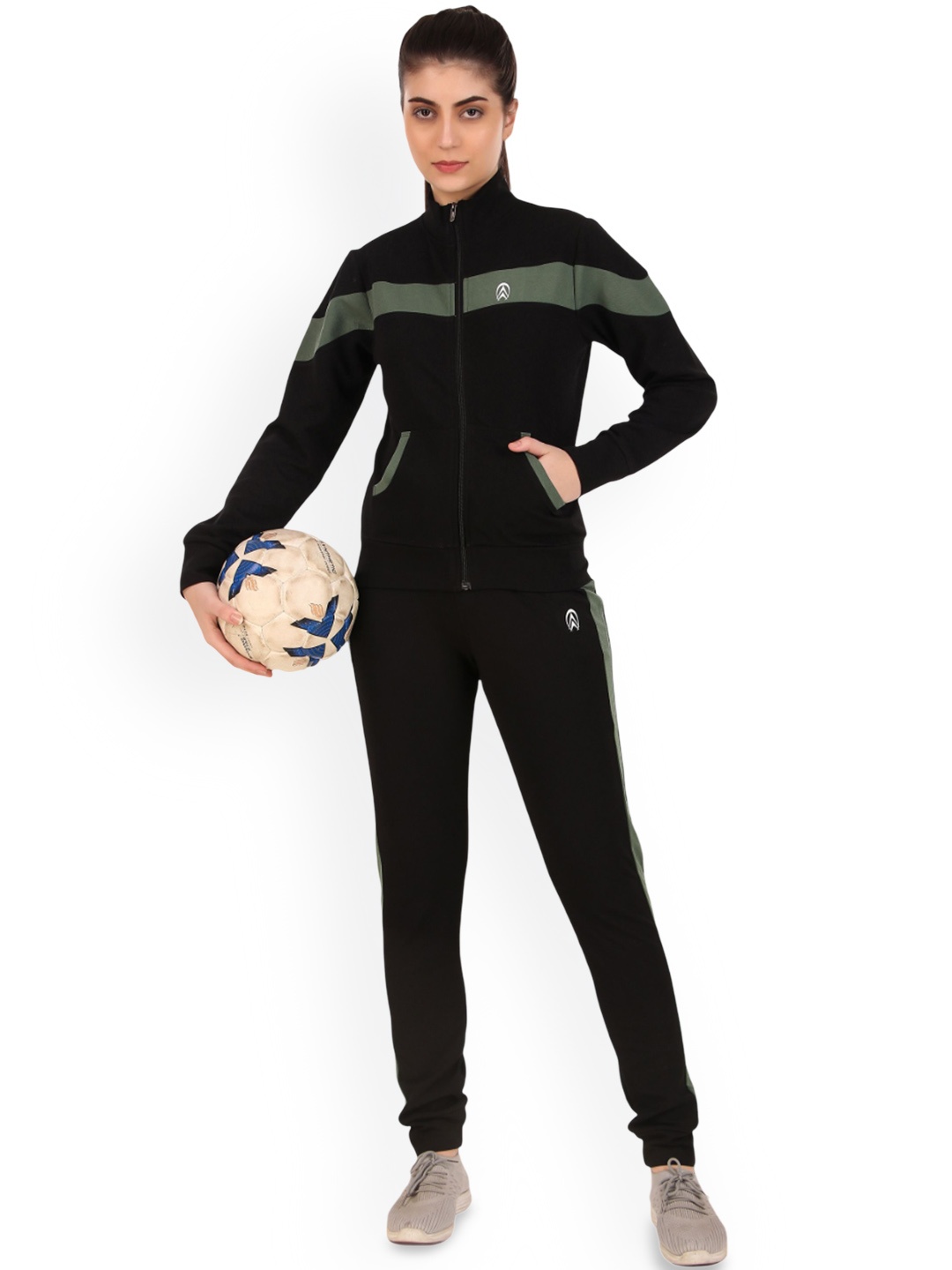 

Zicada Color block Mock Collar Tracksuit, Black