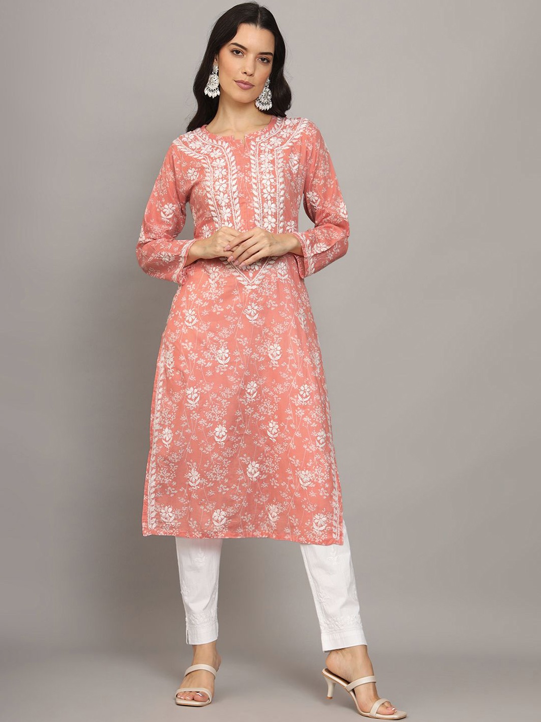 

PARAMOUNT CHIKAN Floral Embroidered Notch Neck Lucknowi Chikankari Kurta, Peach