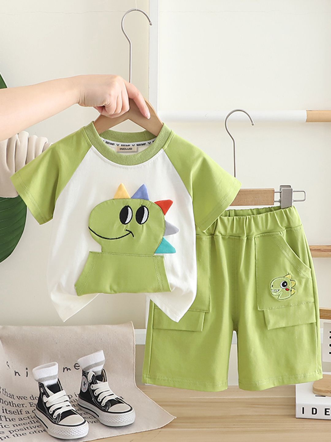 

INCLUD Boys Dino Patchwork T-shirt With Shorts, Green