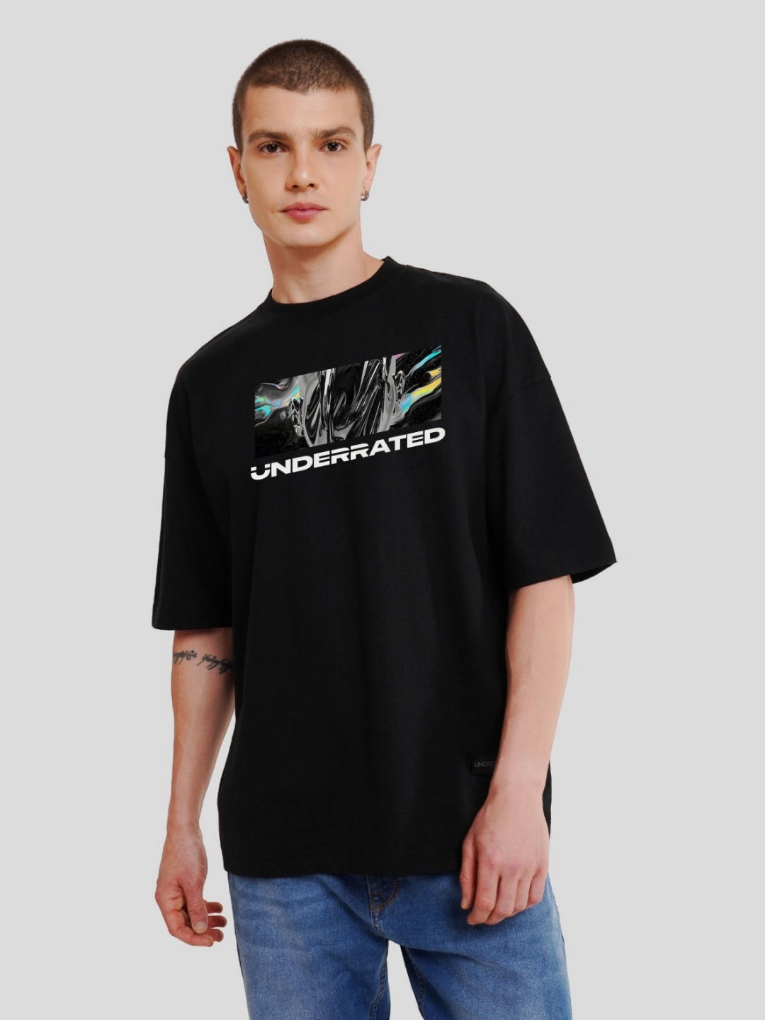 

Underrated Club Men Printed Bio Finish Raw Edge T-shirt, Black