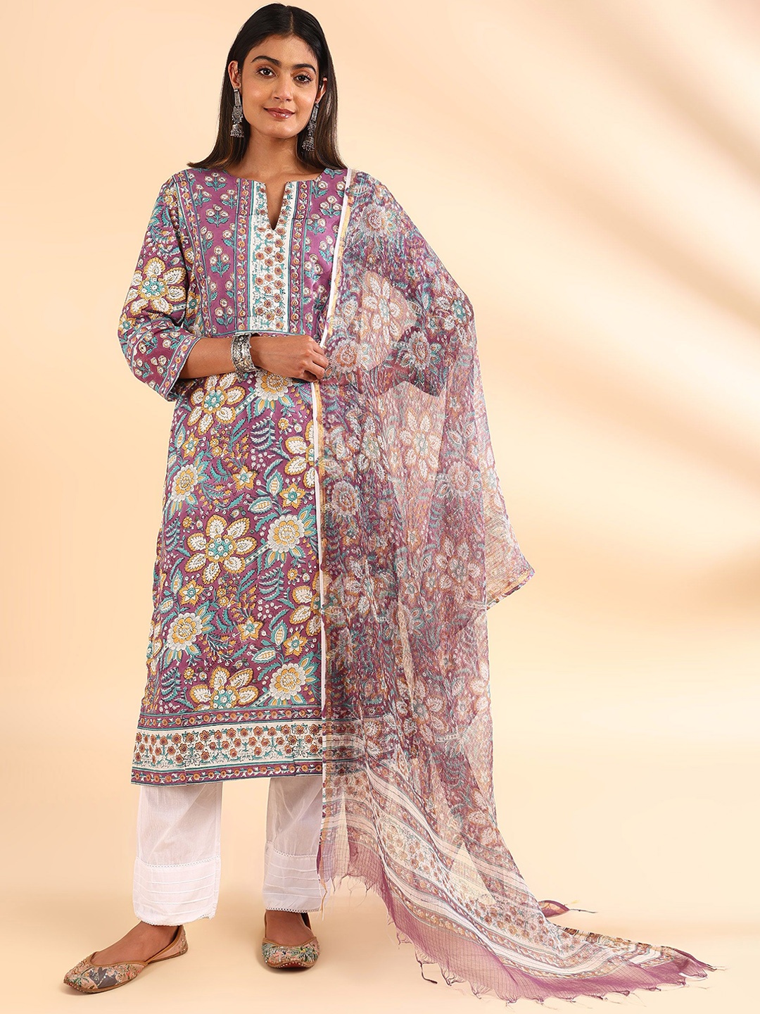 

Tahiliya Women Floral Printed Cotton Straight Kurta, Purple