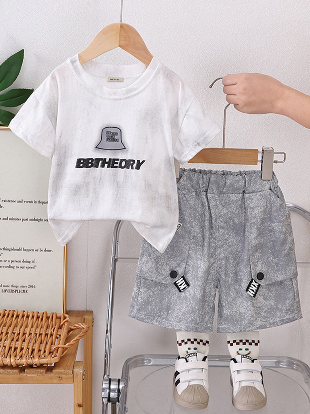 

INCLUD Boys Printed Short Sleeves T-Shirt With Shorts, White