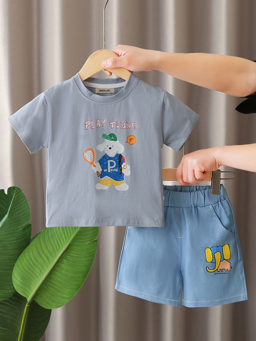 

INCLUD Boys Printed Round Neck T-shirt With Shorts, Grey