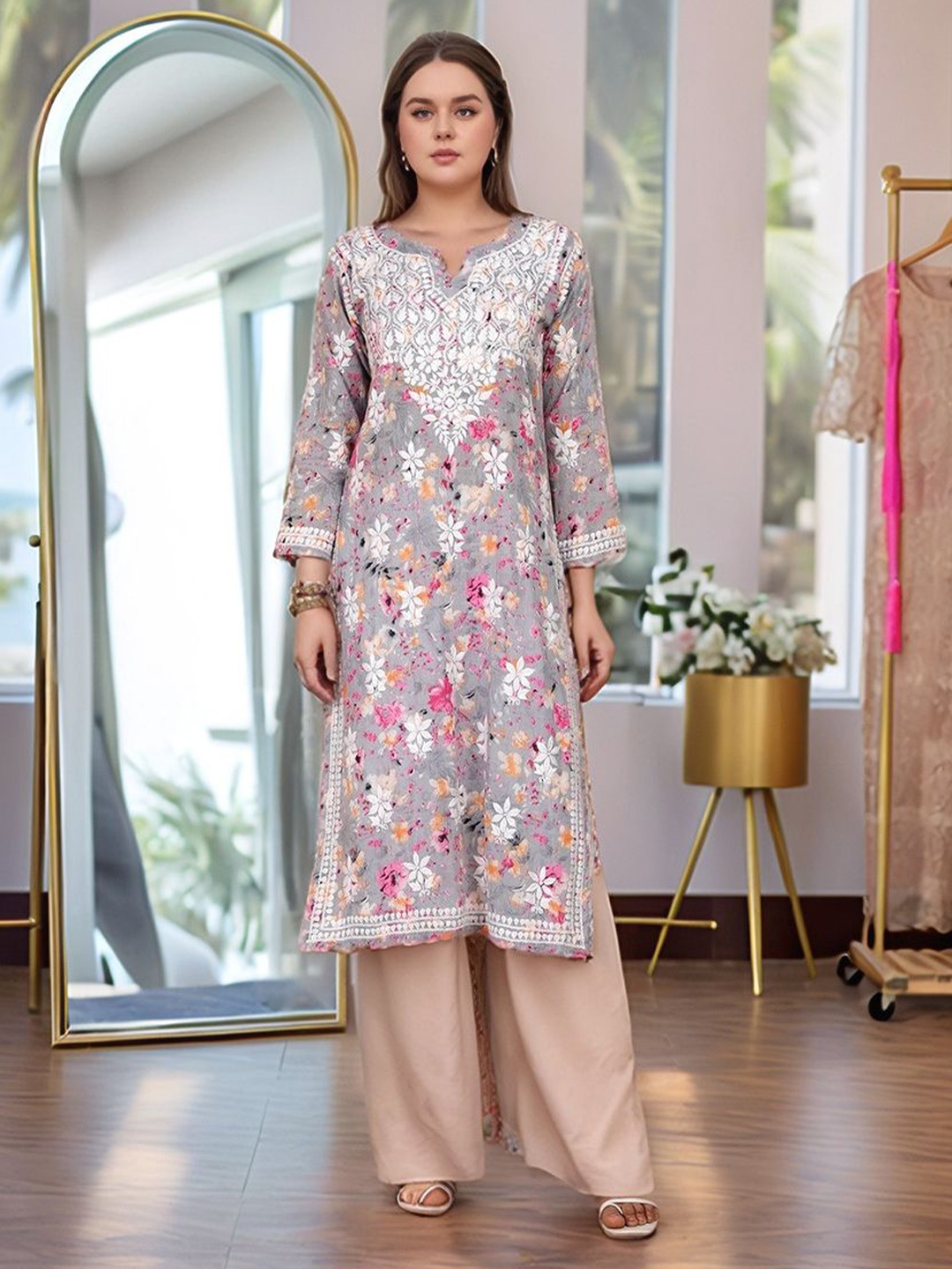 

Anni Designer Embroidered Round Neck Ethnic Straight Kurta, Grey