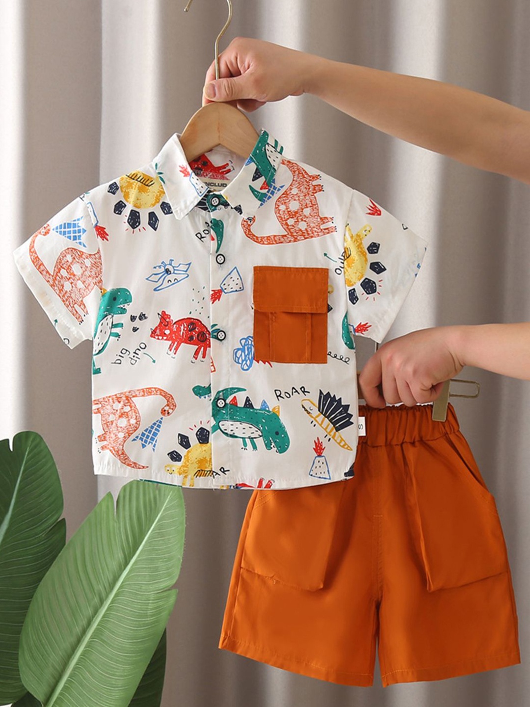 

INCLUD Boys Printed Shirt Collar Shirt With Shorts, White