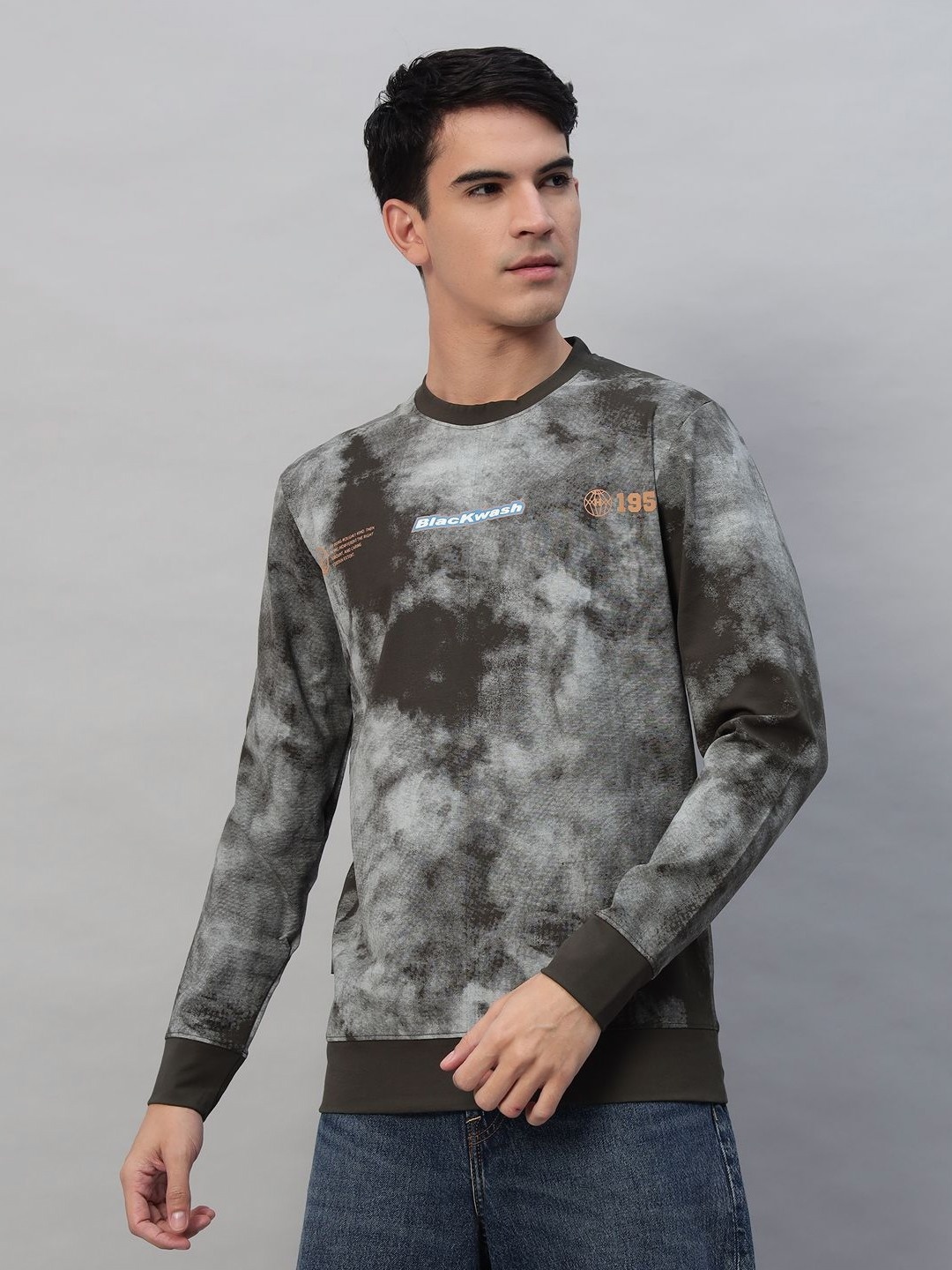 

PROFY Men Printed Applique T-shirt, Grey