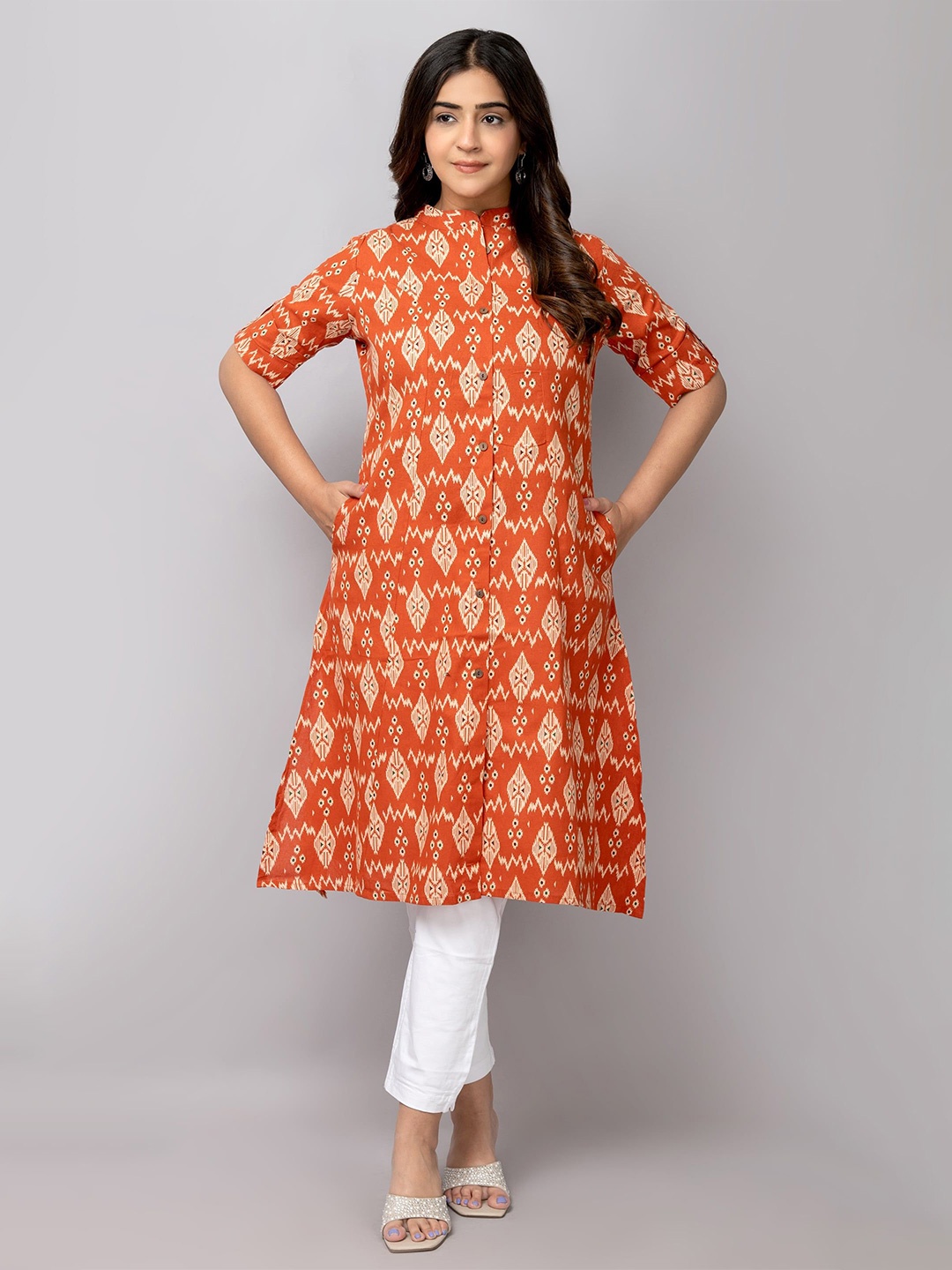 

TRIVEDI Geometric Printed Cotton Kurta, Orange