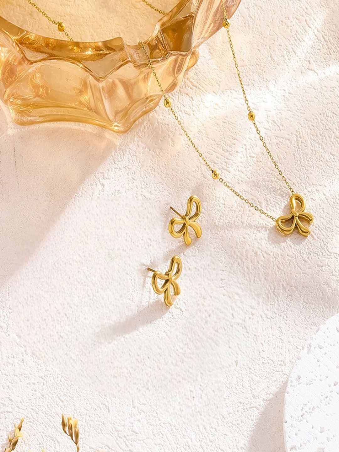 

AQUASTREET 18K Gold Plated Waterproof Anti-Tarnish Bow Pendant Jewellery Set