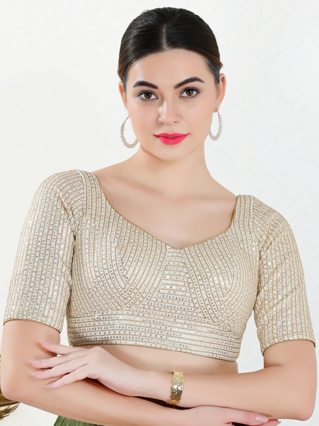 

VAMAS - THE DESIGNER BLOUSES Embroidered Sweet Heart Neck Padded Saree Blouse, White