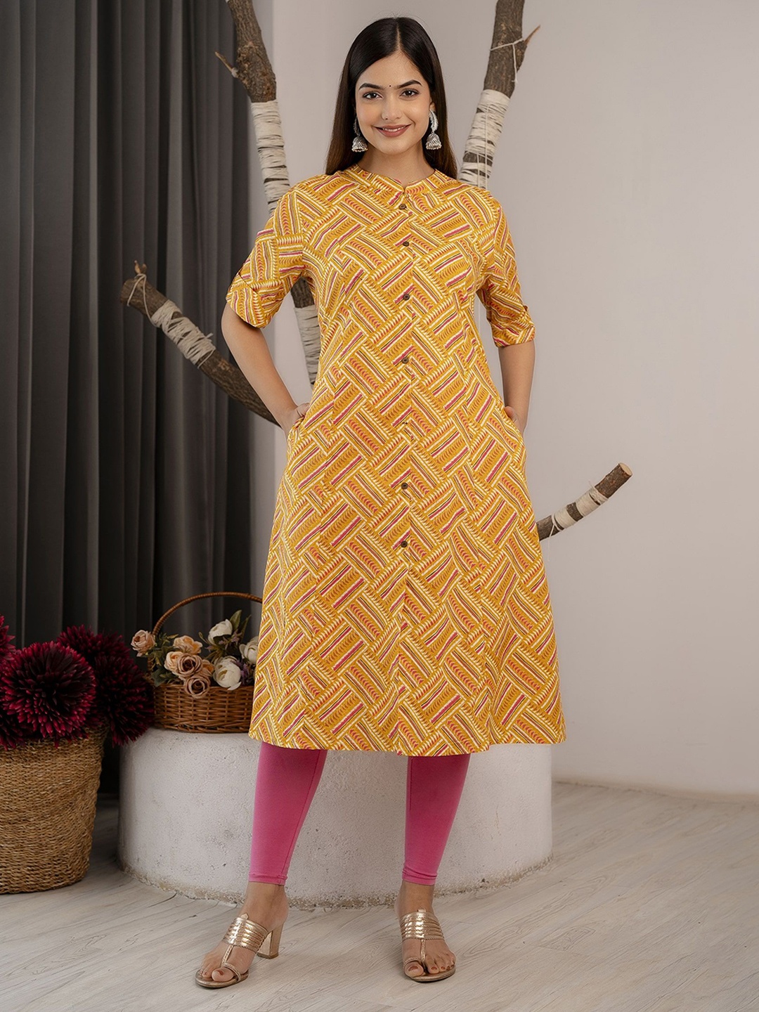 

TRIVEDI Printed Pure Cotton A-line Kurta, Orange