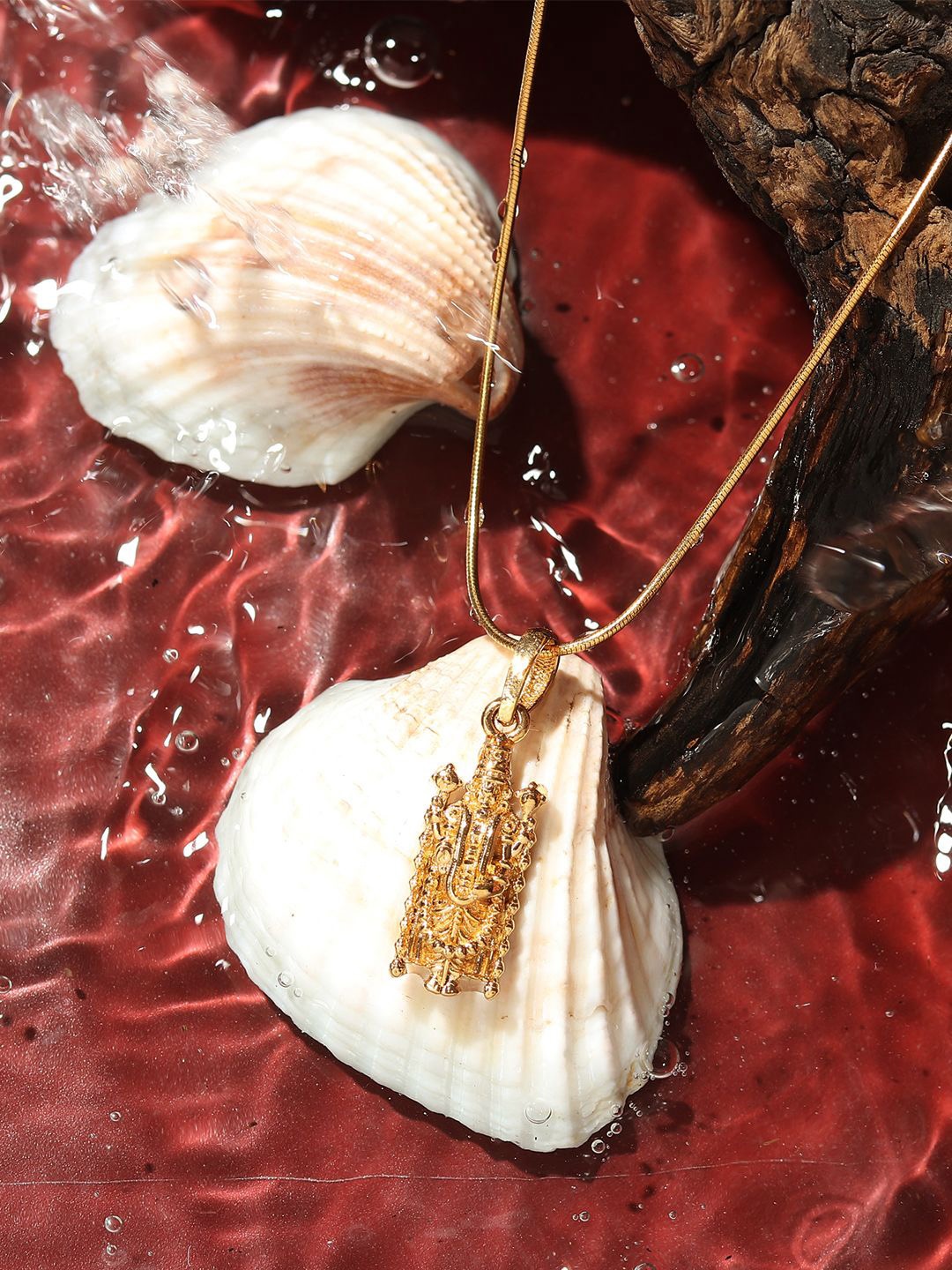 

Metronaut Gold-Plated Contemporary Pendants