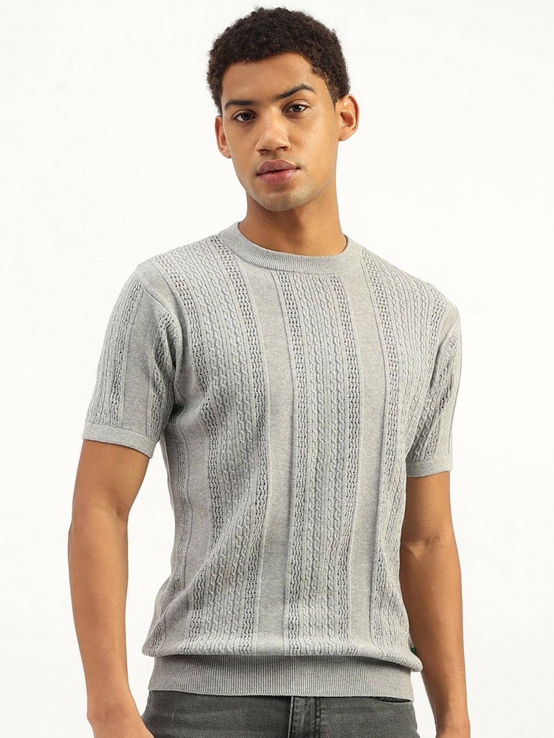 

United Colors of Benetton Men Pure Cotton Pockets T-shirt, Grey
