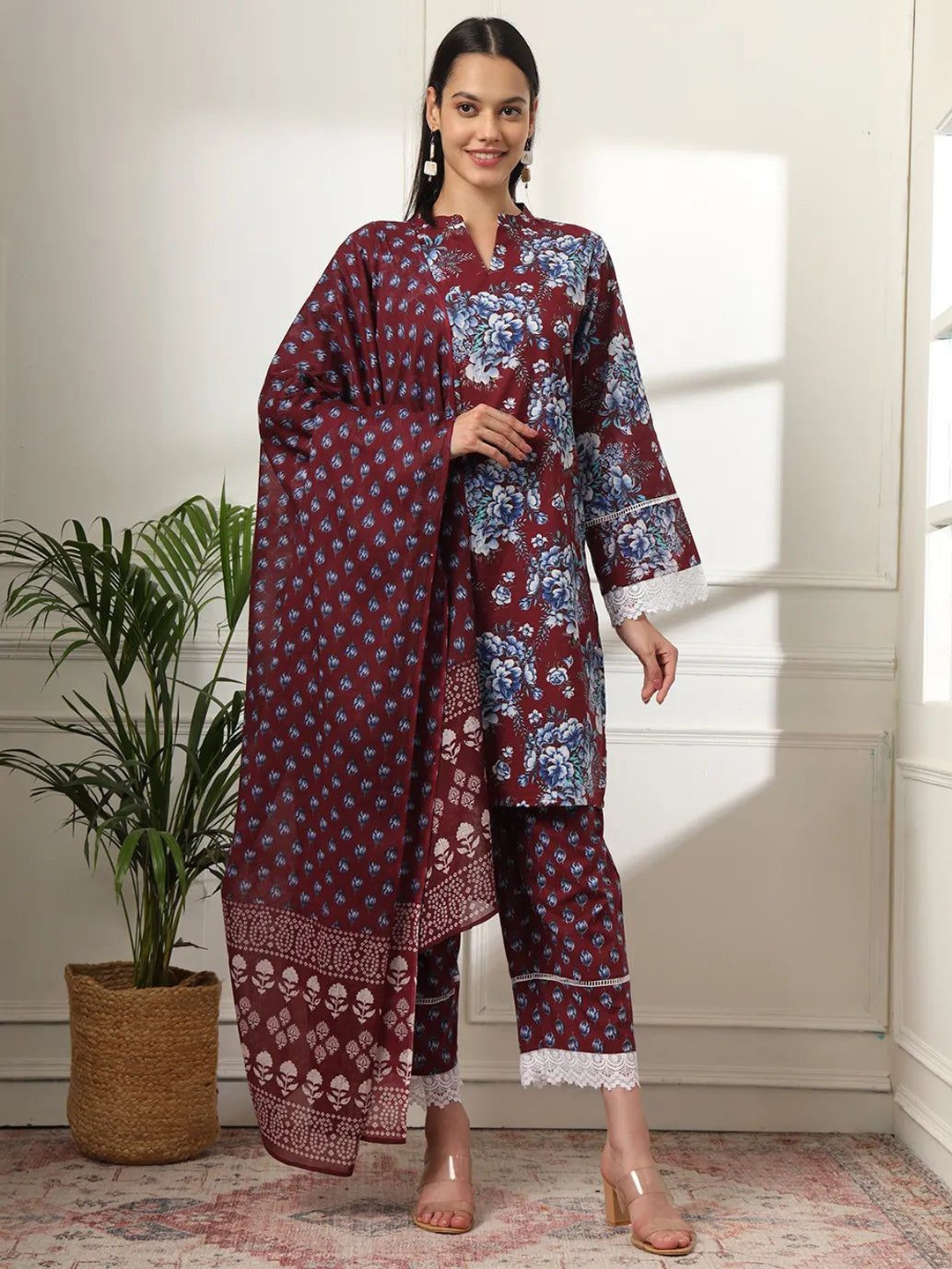 

MissKurti Women Floral Printed Regular Pure Cotton Kurta with Trousers & With Dupatta, Maroon