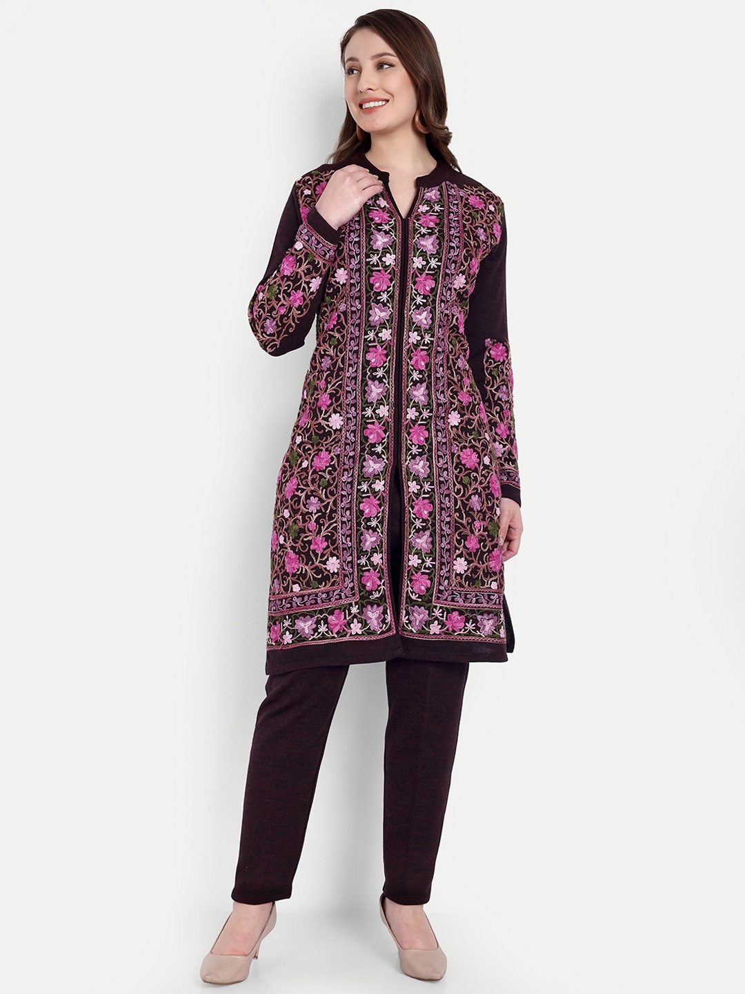 

HAUTEMODA Floral Embroidered Thread Work Pure Wool Mandarin Collar Kurta with Trouser, Maroon