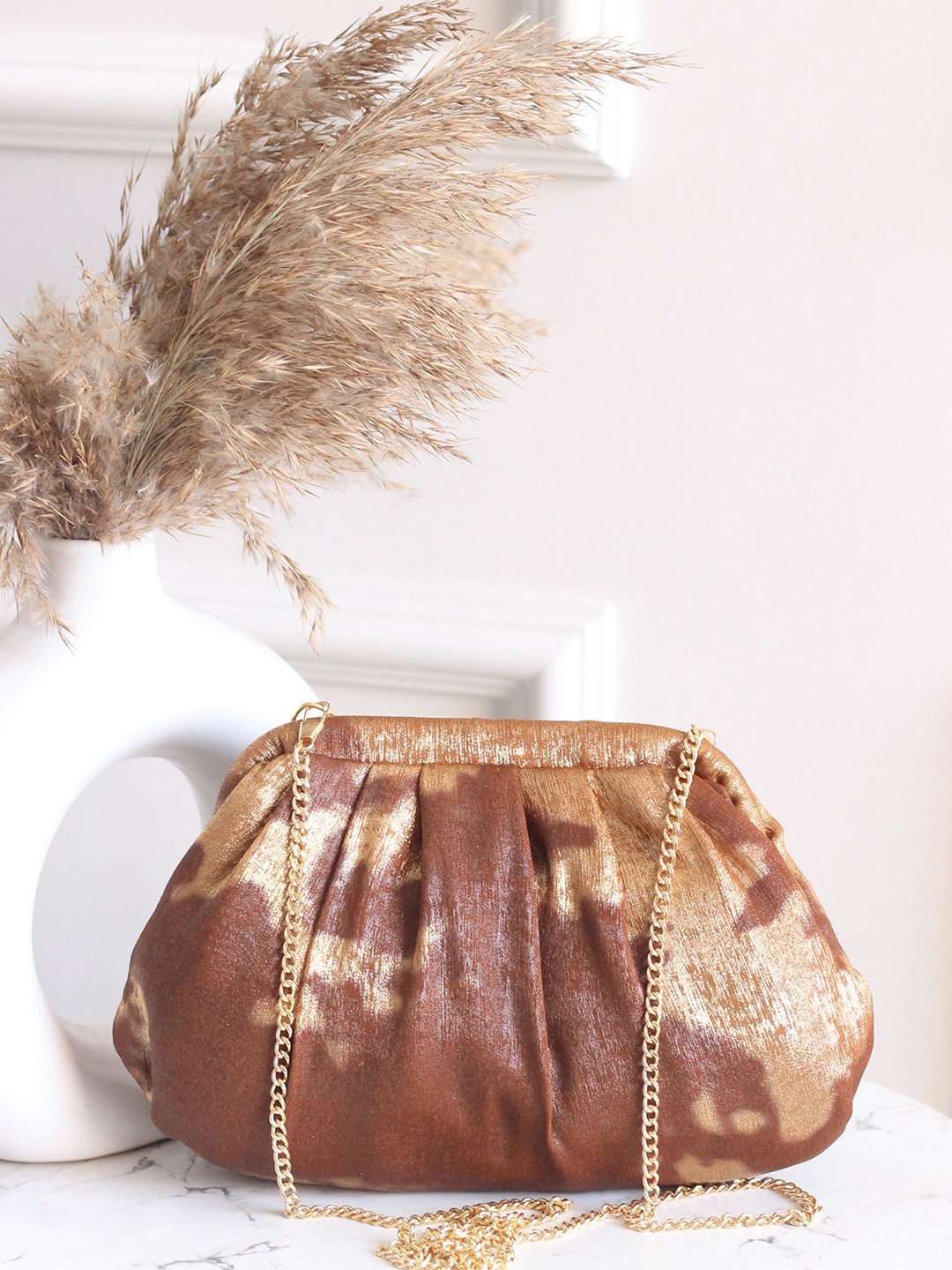 

BOXWISH BY BHUMIKA Shoulder Strap Clutch, Copper