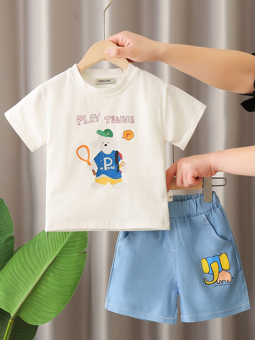 

INCLUD Boys Printed Short Sleeves T-Shirt With Shorts, Off white