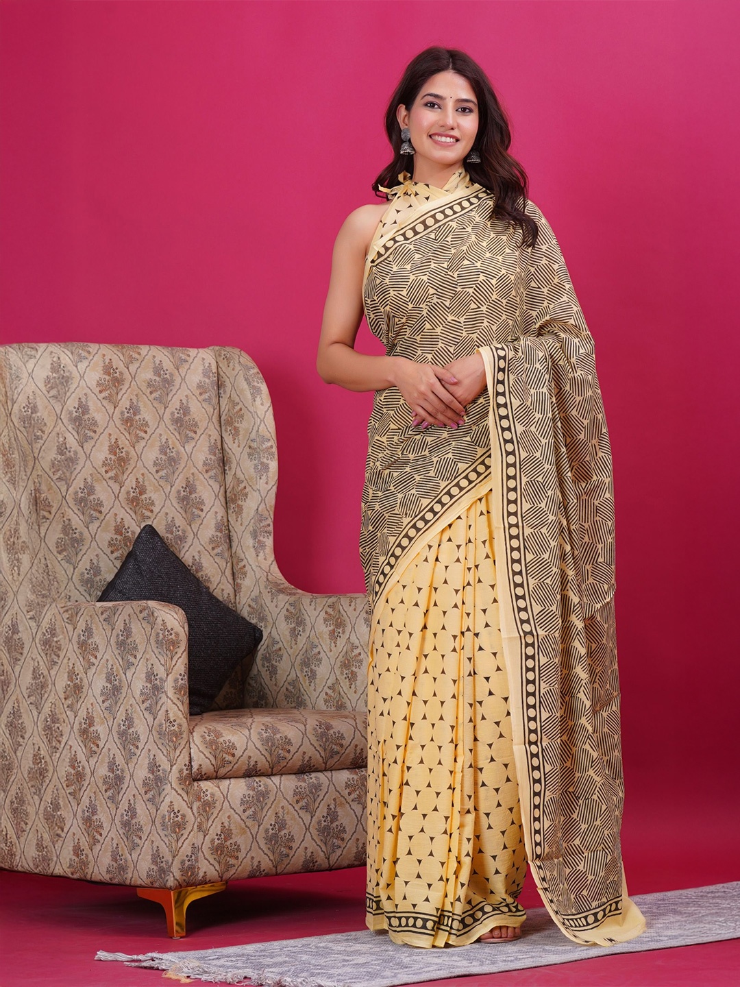 

Shivanya Handicrafts Striped Pure Cotton Block Print Saree, Yellow