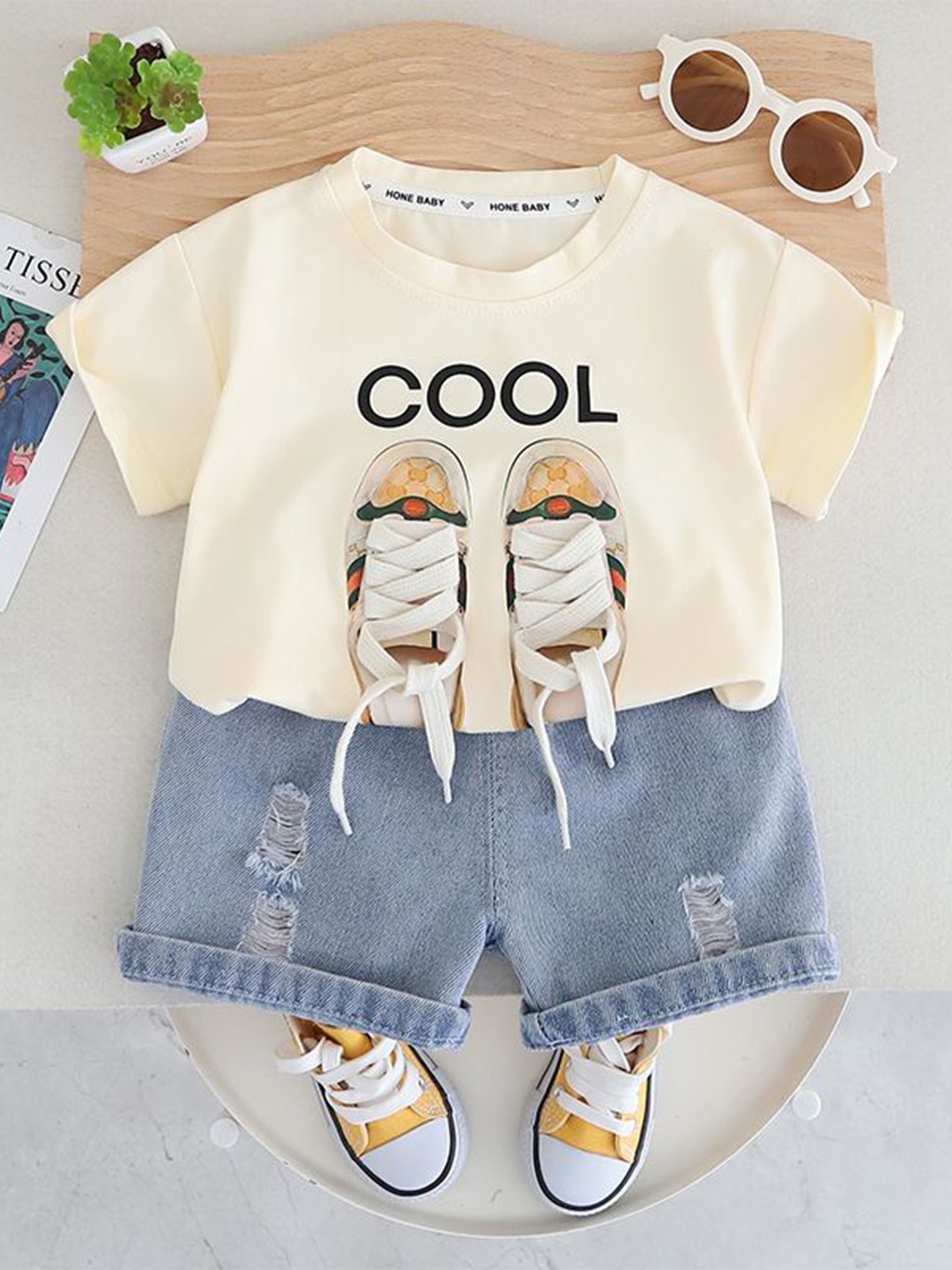 

StyleCast x Revolte Boys Graphic Printed Pure Cotton T-shirt With Shorts, Beige