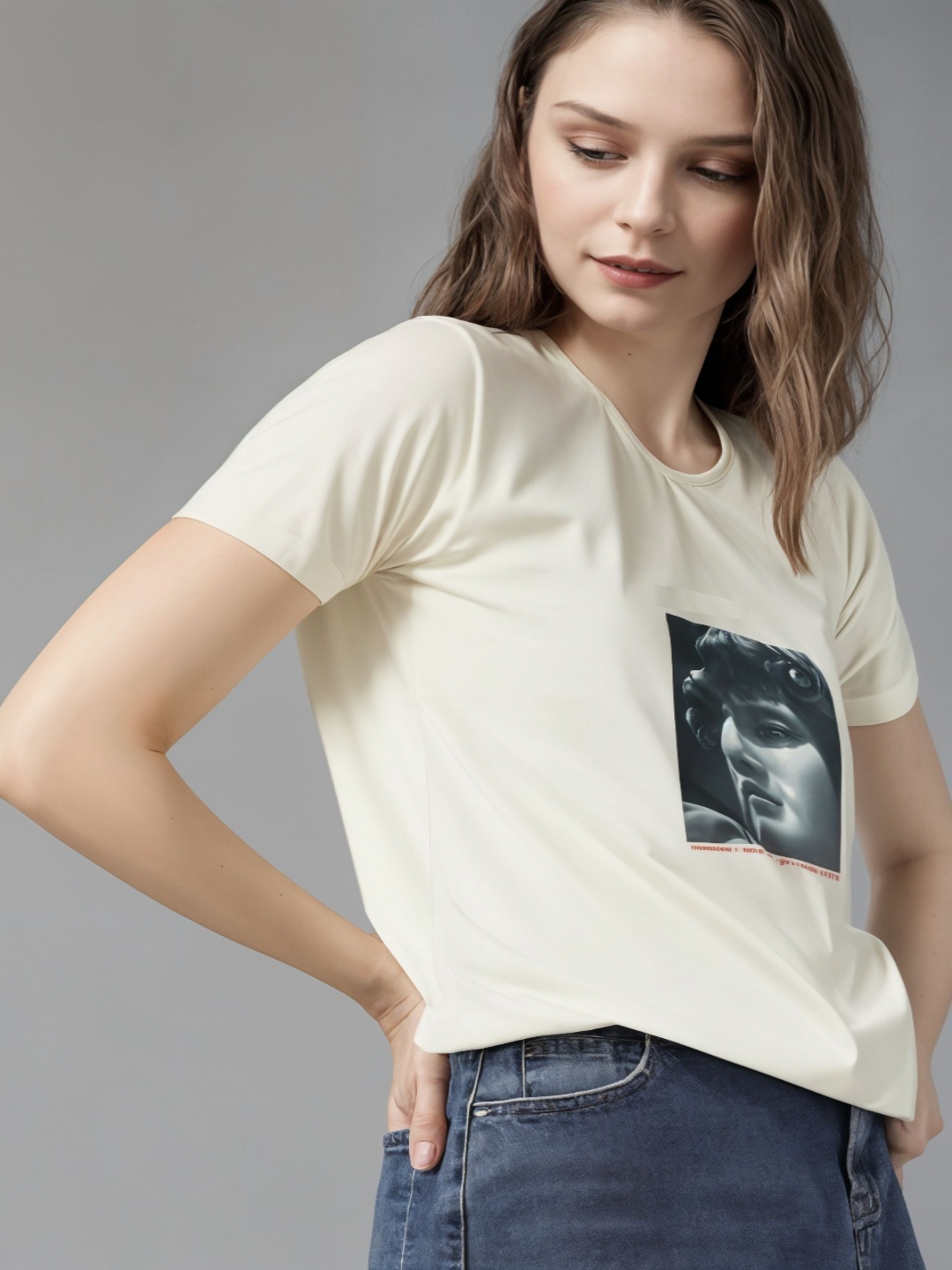 

MACK JONNEY Women Printed Pockets T-shirt, White