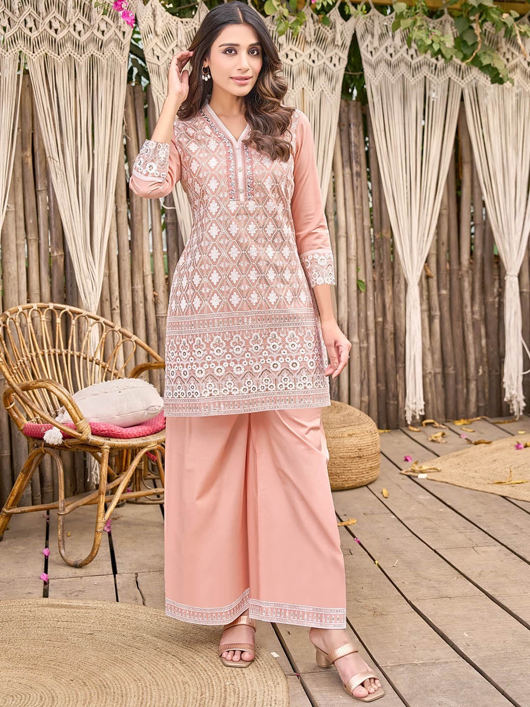 

AUTUMN LANE Women Ethnic Motifs Embroidered Regular Thread Work Kurta with Trousers, Peach