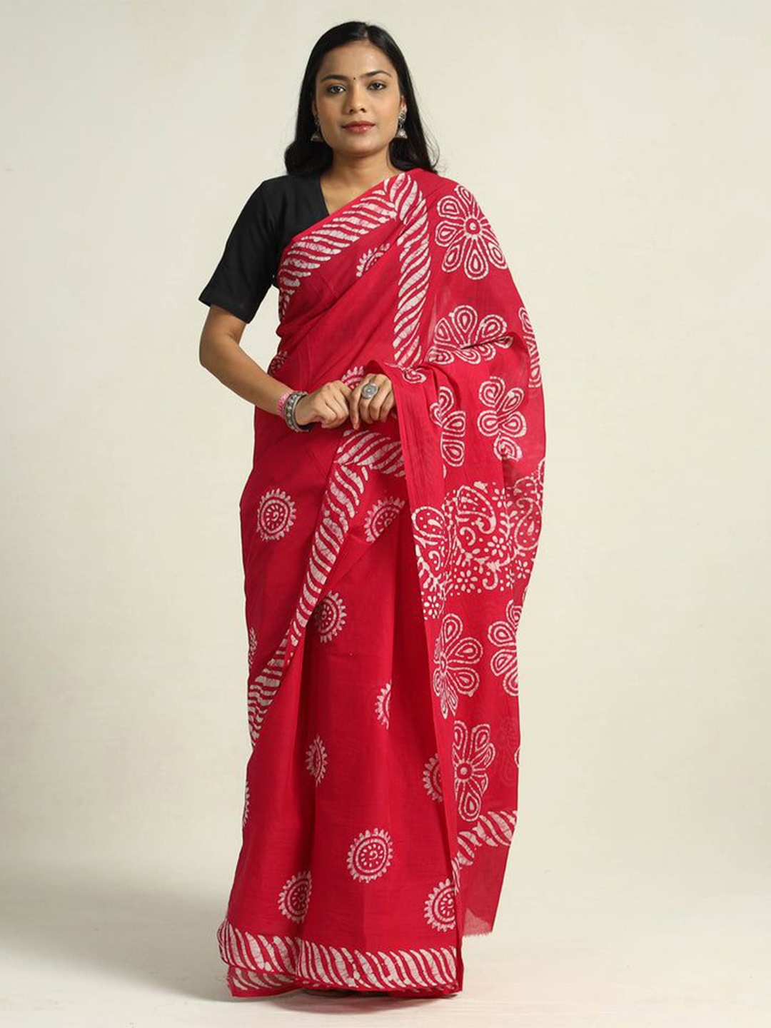 

iTokri Batik Printed Pure Cotton Block Print Saree, Red