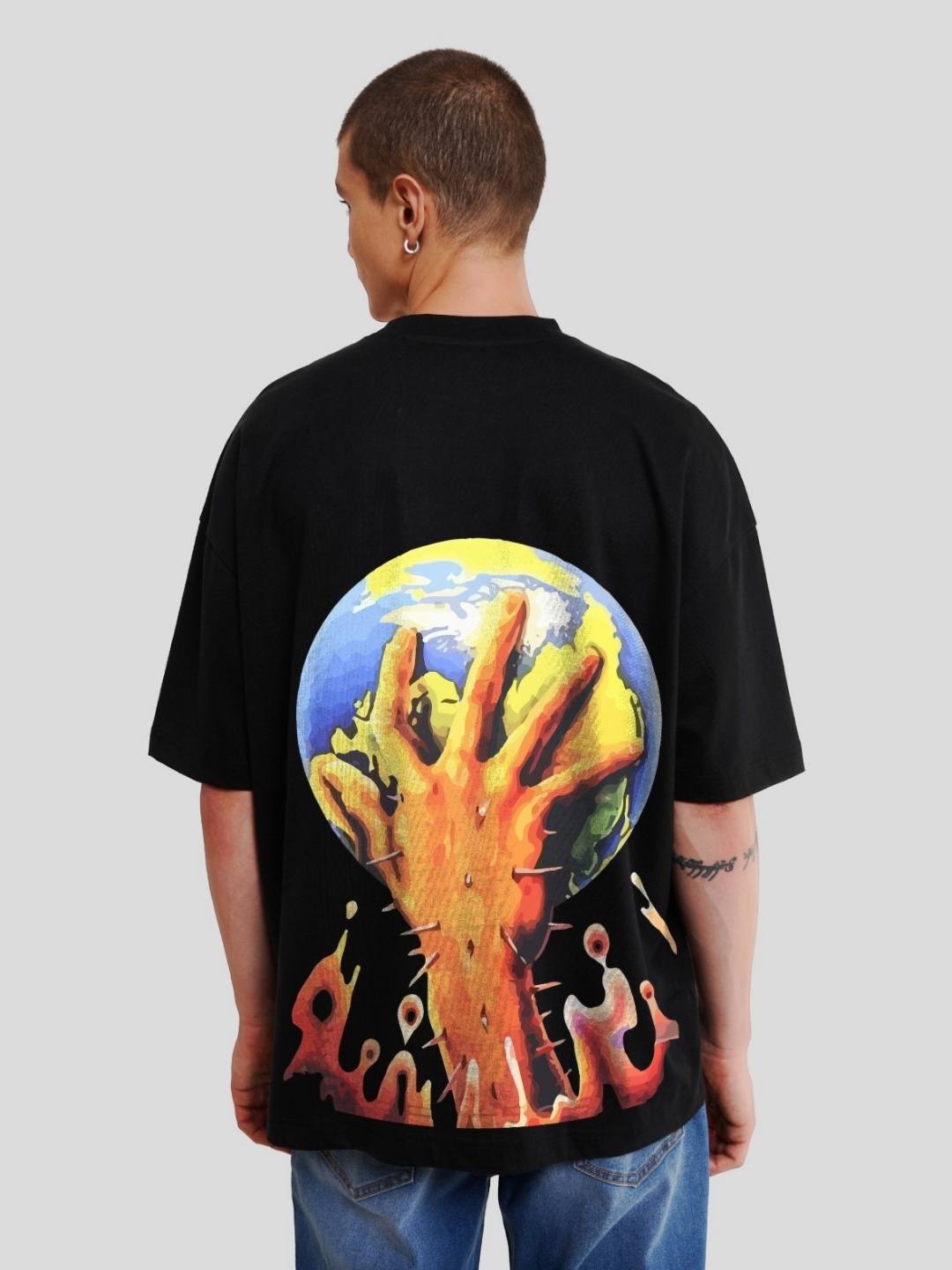 

Underrated Club Men Printed Extended Sleeves Bio Finish Raw Edge T-shirt, Black