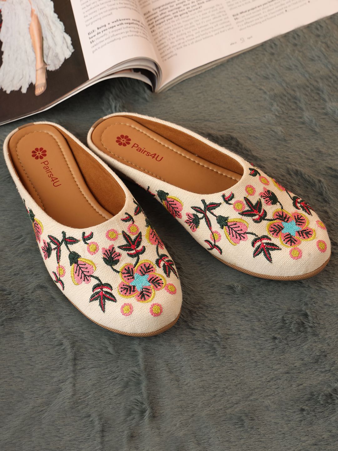 

Pairs4U Women Embellished Ethnic Mojaris with Embroidered Flats, Off white