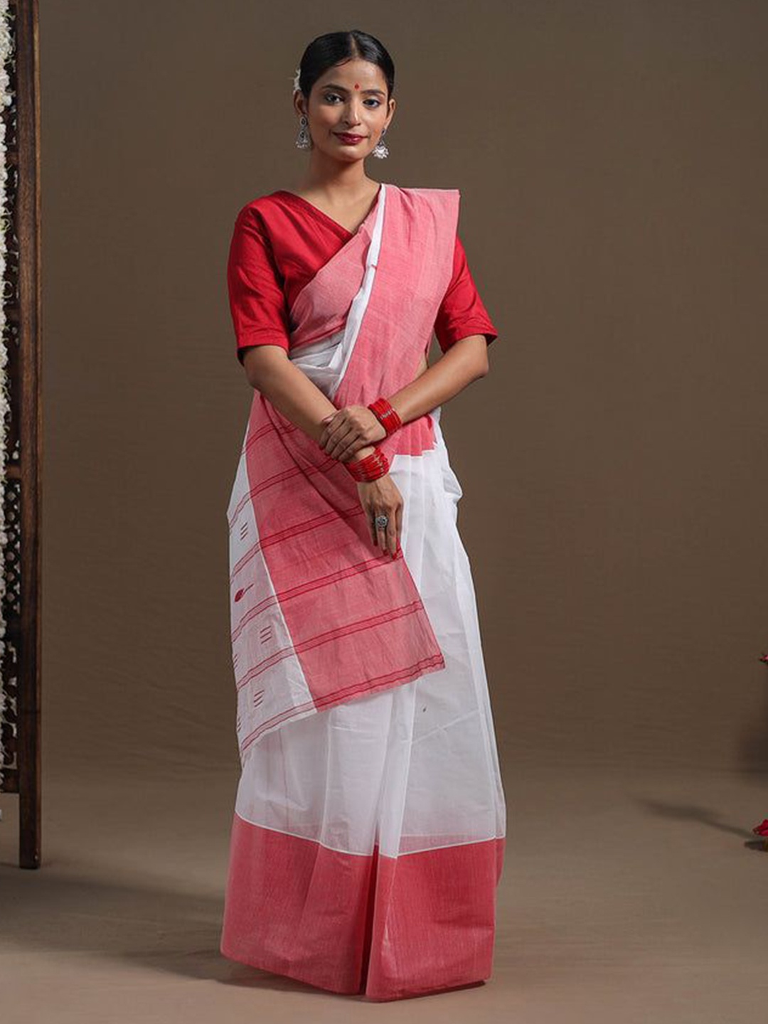 

iTokri Pure Cotton Jamdani Saree, White