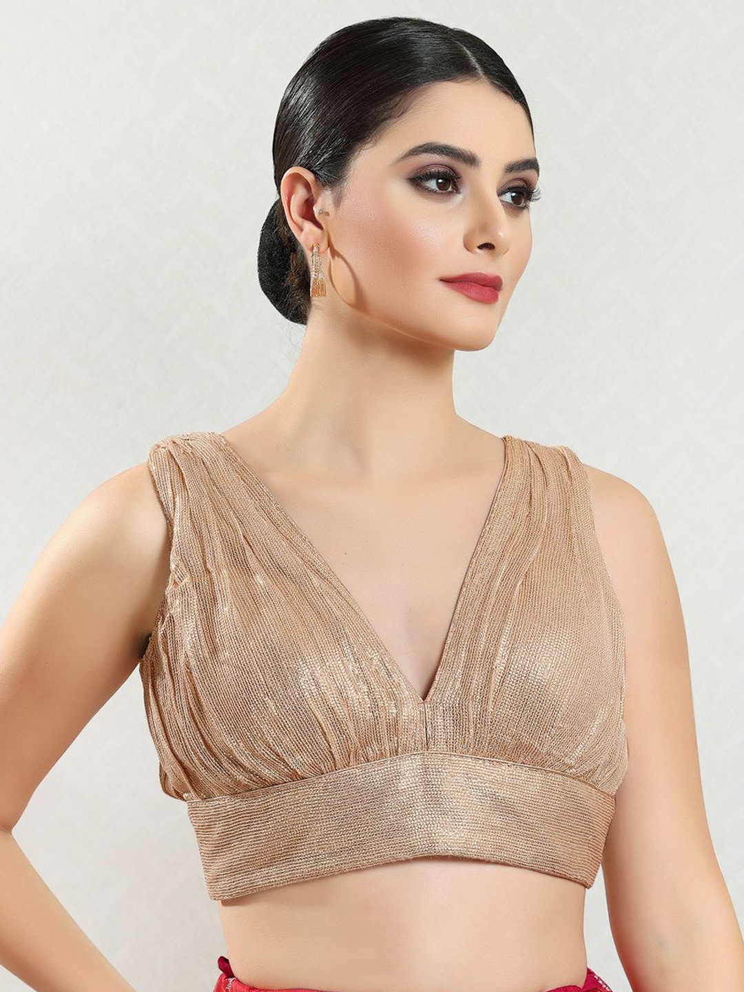 

VAMAS - THE DESIGNER BLOUSES V-Neck Padded Saree Blouse, Rose gold